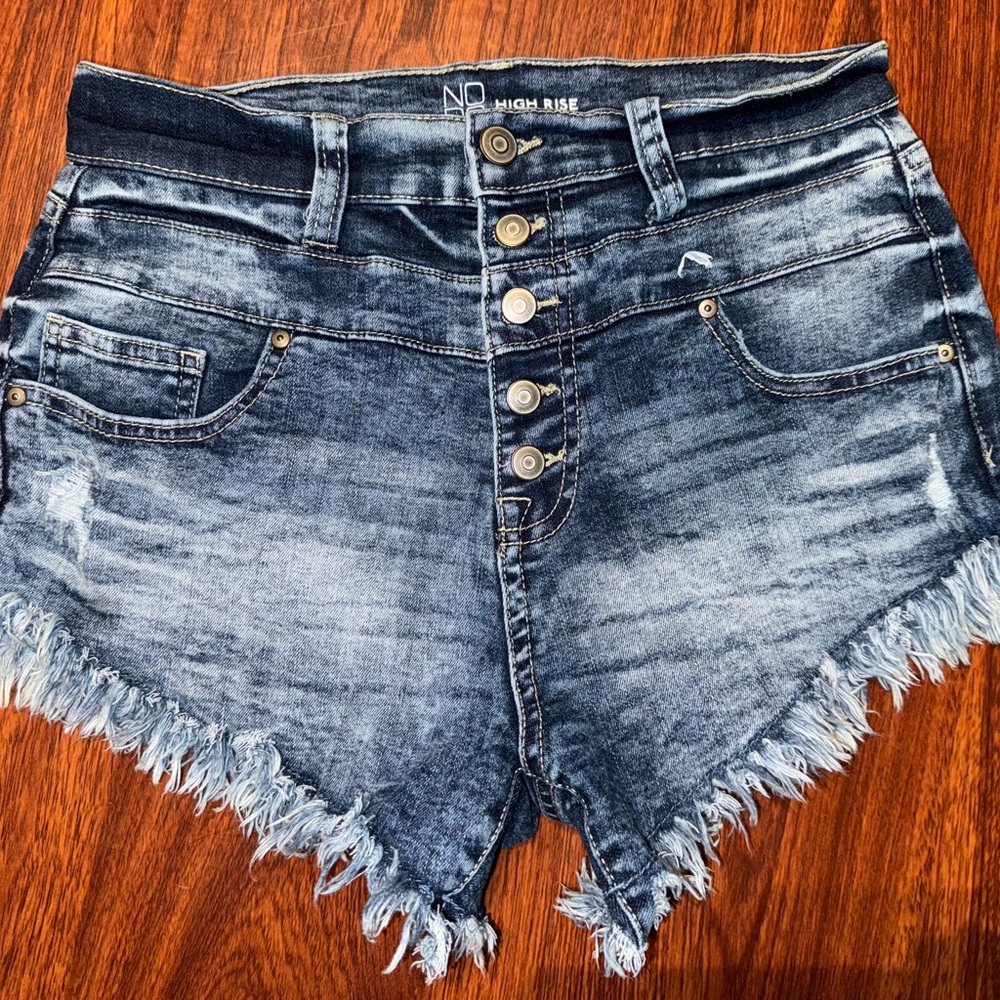 No Boundaries Womens Shorts Size 7  Hugh Waist Vintage Dark Wash Distressed Fray